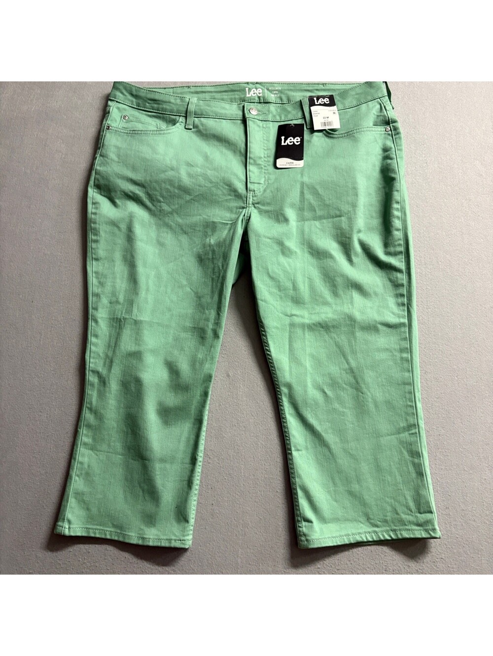 Lee Capri Pants Womens 22M Palm Green Mid Rise Regular Fit Stretch Denim New